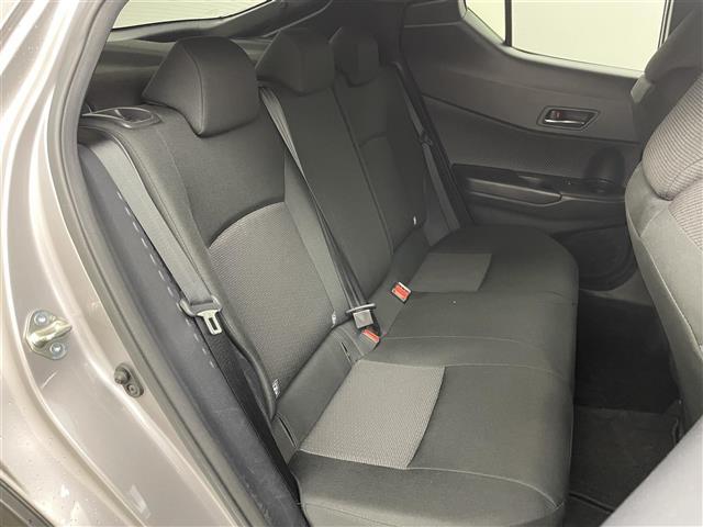 C-HR S LEDパッケージ TRDエアロ 純正9インチナビ バックカメラ ビルトインETC セーフティセンス レーダークルーズコントロール 純正アルミホイール スマートキー オートハイビーム LEDヘッドライト 地デジフルセグ(27枚目)