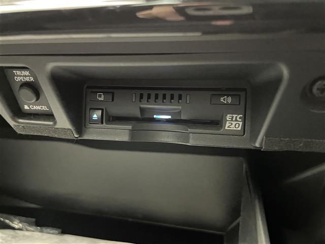 クラウンハイブリッド RS リミテッド サンルーフ 純正ナビ 全方位 衝突軽減 レーンキープ レーダークルコン BSM コーナーセンサー シートヒーター ベンチレーション LEDオートライト ETC2.0 純正AW 地デジTV 社外レーダー(20枚目)