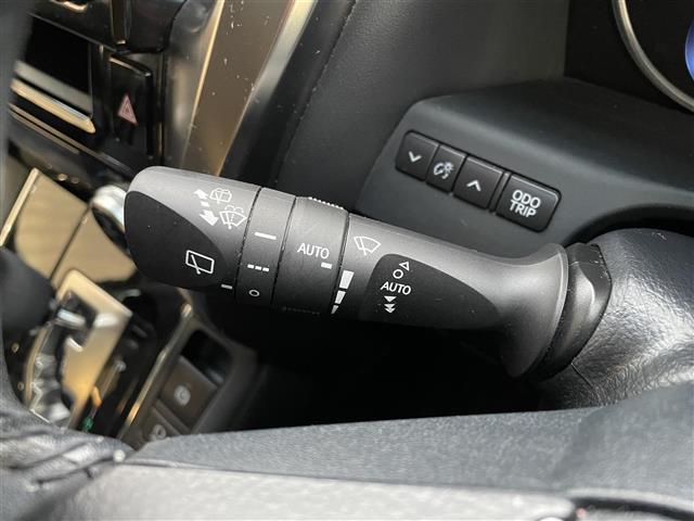 アルファードハイブリッド SR モデリスタエアロ 純正9インチナビ フリップダウンモニター バックカメラ ETC 前後ドライブレコーダー 衝突軽減ブレーキ 両側電動スライドドア クルーズコントロール LEDヘッドライト 地デジTV(9枚目)