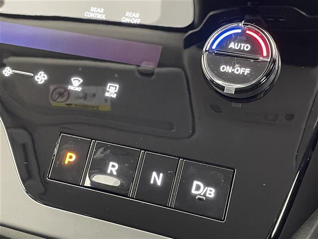 セレナ e-パワー ハイウェイスターV 登録済未使用車 プロパイロット 12.3インチディスプレイオーディオ アラウンドビュー BSI ビルトインETC2.0 前後ドラレコ レーダークルーズ インテリジェントルームミラー ワイヤレス充電(13枚目)