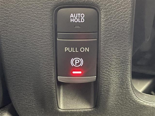 セレナ e-パワー ハイウェイスターV 登録済未使用車 プロパイロット 12.3インチディスプレイオーディオ アラウンドビュー BSI ビルトインETC2.0 前後ドラレコ レーダークルーズ インテリジェントルームミラー ワイヤレス充電(17枚目)