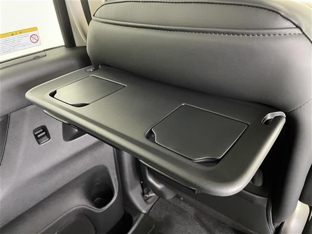 セレナ e-パワー ハイウェイスターV 登録済未使用車 プロパイロット 12.3インチディスプレイオーディオ アラウンドビュー BSI ビルトインETC2.0 前後ドラレコ レーダークルーズ インテリジェントルームミラー ワイヤレス充電(20枚目)