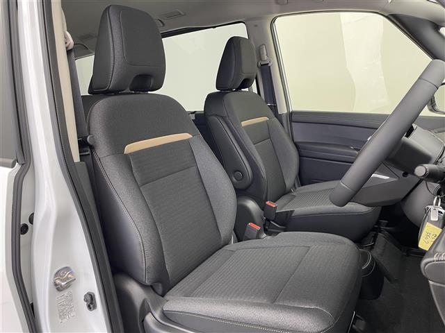 セレナ e-パワー ハイウェイスターV 登録済未使用車 プロパイロット 12.3インチディスプレイオーディオ アラウンドビュー BSI ビルトインETC2.0 前後ドラレコ レーダークルーズ インテリジェントルームミラー ワイヤレス充電(27枚目)