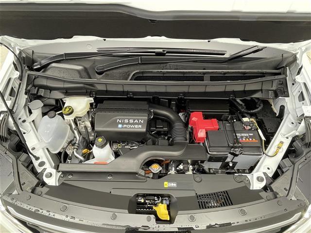 セレナ e-パワー ハイウェイスターV 登録済未使用車 プロパイロット 12.3インチディスプレイオーディオ アラウンドビュー BSI ビルトインETC2.0 前後ドラレコ レーダークルーズ インテリジェントルームミラー ワイヤレス充電(32枚目)