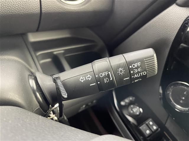 N-BOXカスタム L 純正8型ナビ ホンダセンシング 両側電動スライドドア シートヒーター レーダークルコン レーンキープ コーナーセンサー LEDオートライト 純正ドラレコ ビルトインETC スマートキー 地デジTV(12枚目)