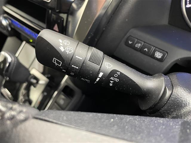 アルファードハイブリッド SR Cパッケージ 社外ディスプレイオーディオ フリップダウンモニター 黒レザー バックカメラ ビルトインETC 前後ドラレコ セーフティセンス レーダークルーズ メモリシート シートヒーター AC100V LEDライト(9枚目)