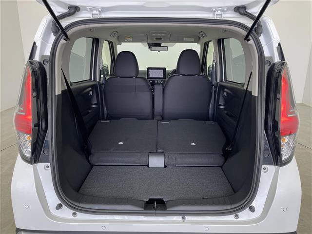 eKクロス G プレミアム マイパイロット 純正9インチディスプレイオーディオ マルチアラウンドモニター レーダークルーズコントロール デジタルインナーミラー シートヒーター ステアリングヒーター オートハイビーム LED TV(21枚目)