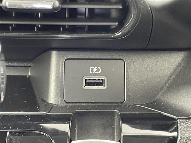 eKクロス G プレミアム マイパイロット 純正9インチディスプレイオーディオ マルチアラウンドモニター レーダークルーズコントロール デジタルインナーミラー シートヒーター ステアリングヒーター オートハイビーム LED TV(28枚目)