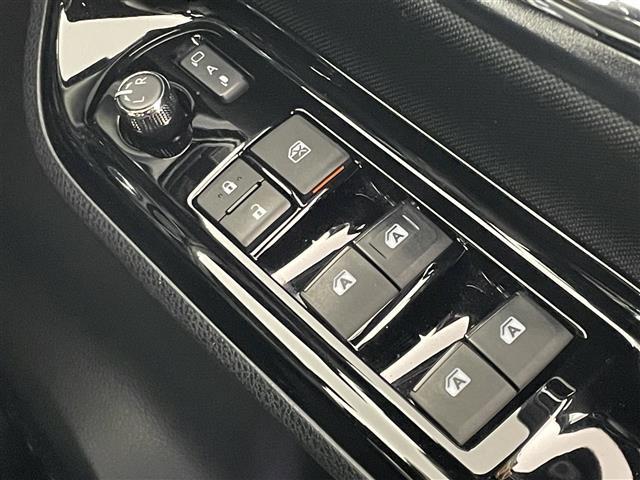 ヴォクシー ハイブリッドＺＳ　煌ＩＩ　モデリスタエアロ　純正１０インチナビ　フリップダウンモニター　バックカメラ　セーフティセンス　クルーズコントロール　ドライブレコーダービルトインＥＴＣ２．０　シートヒーター　オートライト　ＬＥＤ　ＴＶ（30枚目）