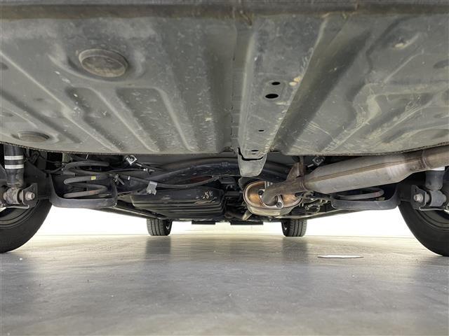 ヴォクシー ハイブリッドＺＳ　煌ＩＩ　モデリスタエアロ　純正１０インチナビ　フリップダウンモニター　バックカメラ　セーフティセンス　クルーズコントロール　ドライブレコーダービルトインＥＴＣ２．０　シートヒーター　オートライト　ＬＥＤ　ＴＶ（35枚目）