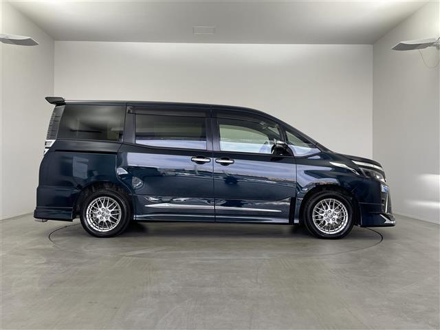 ヴォクシー ハイブリッドＺＳ　煌ＩＩ　モデリスタエアロ　純正１０インチナビ　フリップダウンモニター　バックカメラ　セーフティセンス　クルーズコントロール　ドライブレコーダービルトインＥＴＣ２．０　シートヒーター　オートライト　ＬＥＤ　ＴＶ（40枚目）