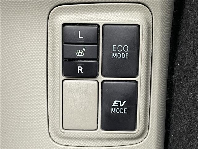 アクア G 純正ナビ バックカメラ 衝突軽減ブレーキ ETC シートヒーター 社外アルミホイール 純正フロアマット スマートキー ステアリングスイッチ プッシュスタート スマートキー オートライト 地デジフルセグ(15枚目)