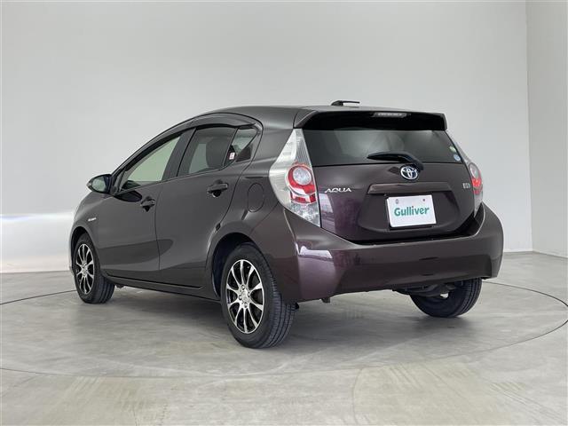 アクア G 純正ナビ バックカメラ 衝突軽減ブレーキ ETC シートヒーター 社外アルミホイール 純正フロアマット スマートキー ステアリングスイッチ プッシュスタート スマートキー オートライト 地デジフルセグ(42枚目)