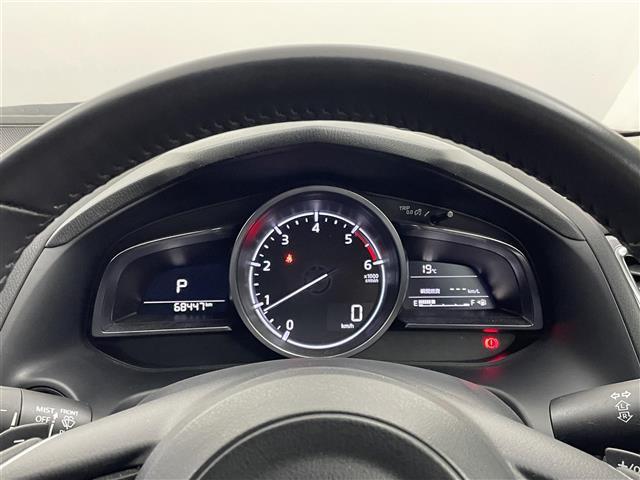 アクセラスポーツ １５ＸＤ　プロアクティブ　純正ナビ　３６０度ビューモニター　ＢＳＭ　ＨＵＤ　ビルトインＥＴＣ２．０　シティブレーキサポート　レーダークルーズ　メモリシート　シートヒーター　ステアリングヒーター　純正アルミホイール　オートライト（10枚目）