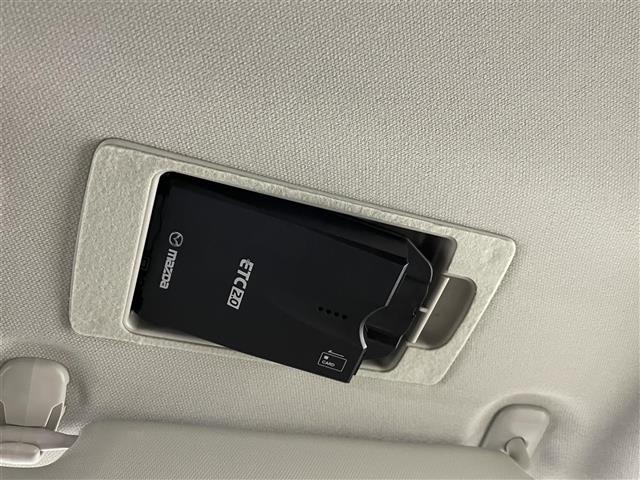 アクセラスポーツ １５ＸＤ　プロアクティブ　純正ナビ　３６０度ビューモニター　ＢＳＭ　ＨＵＤ　ビルトインＥＴＣ２．０　シティブレーキサポート　レーダークルーズ　メモリシート　シートヒーター　ステアリングヒーター　純正アルミホイール　オートライト（19枚目）