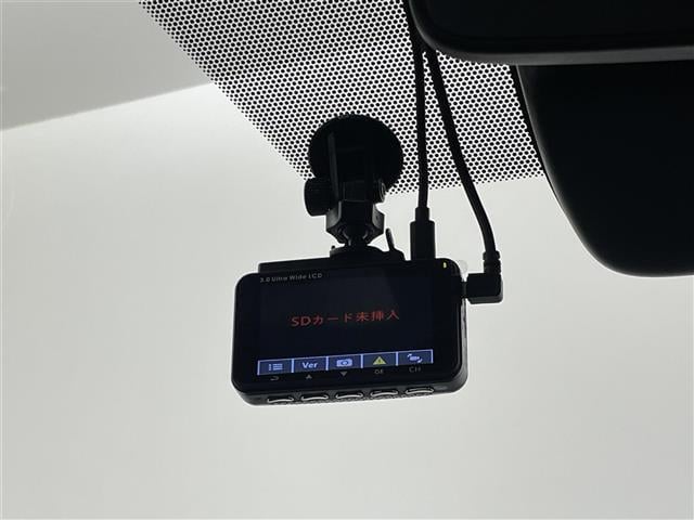 ノア Ｓ－Ｚ　純正１０．５インチディスプレイオーディオ　フリップダウンモニター　バックカメラ　ＢＳＭ　ＤＶＤ再生　三眼ＬＥＤ　セーフティセンス　ビルトインＥＴＣ２．０　前後ドラレコ　ＨＤＭＩ　シートヒーター　地デジ（10枚目）