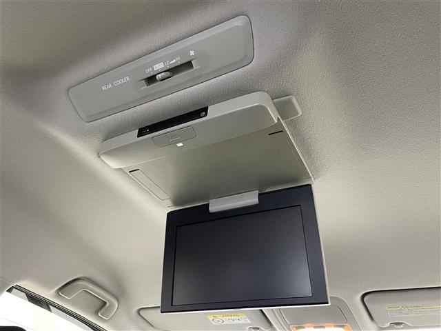 ヴォクシー ZS 純正10インチナビ フリップダウンモニター バックカメラ ビルトインETC 前後ドライブレコーダー セーフティセンス スマートキー 純正アルミホイール オートライト HIDライト 地デジフルセグ(3枚目)