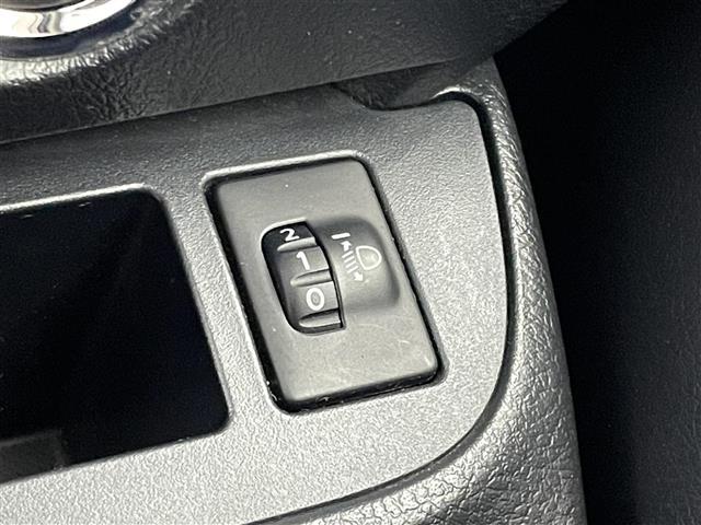 シエンタ G ALPINEナビ バックカメラ ビルトインETC 両側パワースライドドア ステアリングスイッチ ヘッドライトレベライザー スマートキー プッシュスタート オートライト LEDヘッドライト 地デジTV(16枚目)