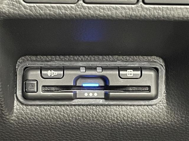 ステップワゴン e:HEVスパーダ プレミアムライン 純正11.4インチナビ 純正15.6インチナビ マルチビュー BSM ビルトインETC 前後ドライブレコーダー ホンダセンシング アダプティブクルーズコントロール シートヒーター オートライト LED(16枚目)