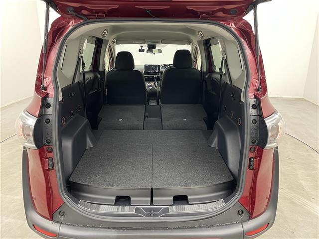 シエンタ ファンベースＧ　社外ナビ　パノラミックビューモニター　ビルトインＥＴＣ　ドライブレコーダー　セーフティセンス　クルーズコントロール　両側パワースライドドドア　社外アルミホイール　スマートキー　オートライト　地デジＴＶ（21枚目）