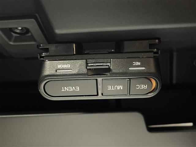 レヴォーグ ＧＴ－Ｈ　ＥＸ　アイサイト　純正１１．６インチナビ　バックカメラ　サイドカメラ　ＢＳＭ　ビルトインＥＴＣ　ドライブレコーダー　レーダークルーズコントロール　デジタルインナーミラー　シートヒーター　メモリシート　ＬＥＤ（29枚目）