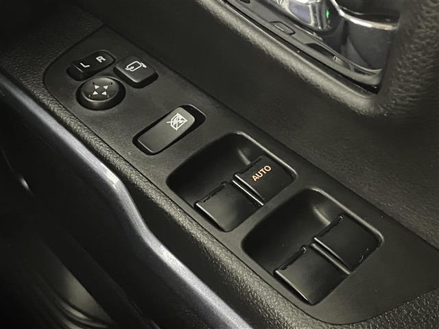 ハスラー Ｊスタイル　純正９インチナビ　全方位モニター　ビルトインＥＴＣ　セーフティサポート　ミラー型ドラレコ　シートヒーター　純正アルミホイール　スマートキー　プッシュスタート　オートライト　ＬＥＤヘッドライト　地デジ（16枚目）