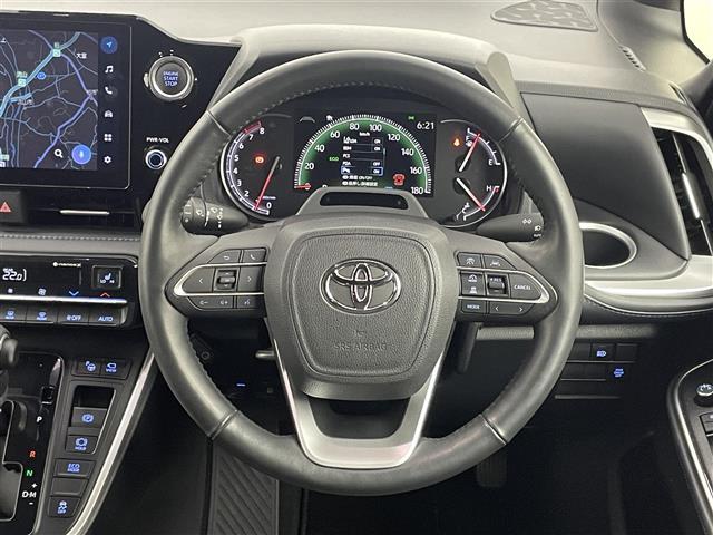 ヴォクシー S-Z 純正10.5インチナビ パノラミックビューモニター BSM DVD再生 ユニバーサルステップ ビルトインETC2.0 セーフティセンス レーダークルーズコントロール シートヒーター LEDライト TV(9枚目)