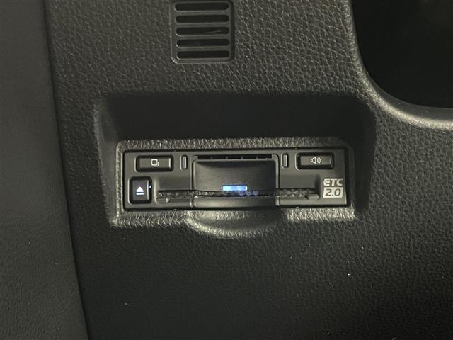 ヴォクシー S-Z 純正10.5インチナビ パノラミックビューモニター BSM DVD再生 ユニバーサルステップ ビルトインETC2.0 セーフティセンス レーダークルーズコントロール シートヒーター LEDライト TV(15枚目)