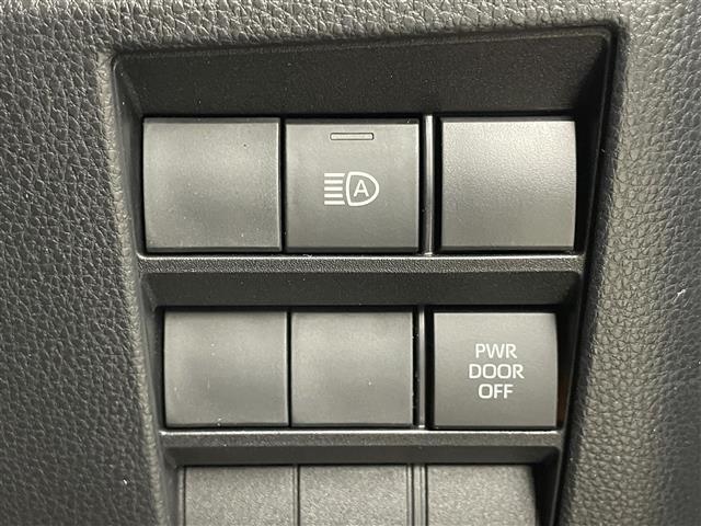 ヴォクシー S-Z 純正10.5インチナビ パノラミックビューモニター BSM DVD再生 ユニバーサルステップ ビルトインETC2.0 セーフティセンス レーダークルーズコントロール シートヒーター LEDライト TV(17枚目)