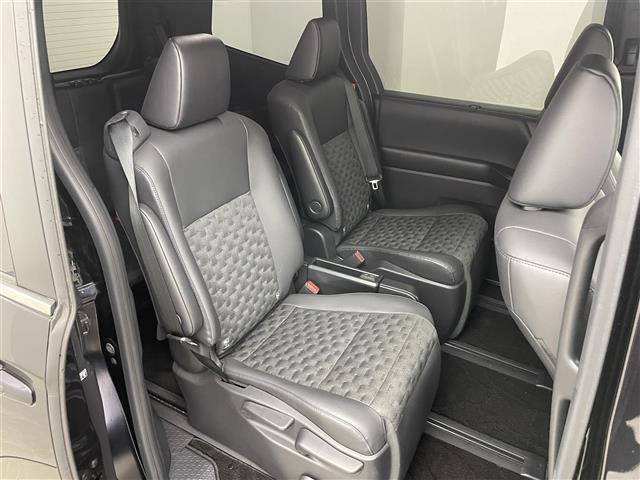 ヴォクシー S-Z 純正10.5インチナビ パノラミックビューモニター BSM DVD再生 ユニバーサルステップ ビルトインETC2.0 セーフティセンス レーダークルーズコントロール シートヒーター LEDライト TV(21枚目)