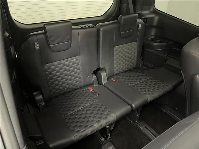 ヴォクシー S-Z 純正10.5インチナビ パノラミックビューモニター BSM DVD再生 ユニバーサルステップ ビルトインETC2.0 セーフティセンス レーダークルーズコントロール シートヒーター LEDライト TV(22枚目)