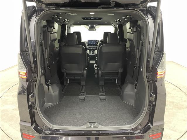 ヴォクシー S-Z 純正10.5インチナビ パノラミックビューモニター BSM DVD再生 ユニバーサルステップ ビルトインETC2.0 セーフティセンス レーダークルーズコントロール シートヒーター LEDライト TV(24枚目)