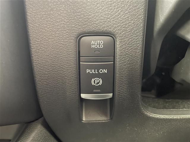 セレナ ｅ－パワー　ハイウェイスターＶ　純正１２．３型ナビ　地デジＴＶ　全方位　デジタルインナーミラー　エマージェンシーブレーキ　プロパイロット　レーンキープ　ＢＳＭ　ワイヤレス充電器　シートヒーター　ＬＥＤライト　ＥＴＣ２．０　純正ＡＷ（21枚目）