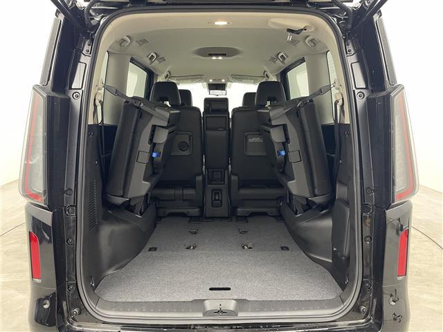 セレナ ｅ－パワー　ハイウェイスターＶ　純正１２．３型ナビ　地デジＴＶ　全方位　デジタルインナーミラー　エマージェンシーブレーキ　プロパイロット　レーンキープ　ＢＳＭ　ワイヤレス充電器　シートヒーター　ＬＥＤライト　ＥＴＣ２．０　純正ＡＷ（30枚目）