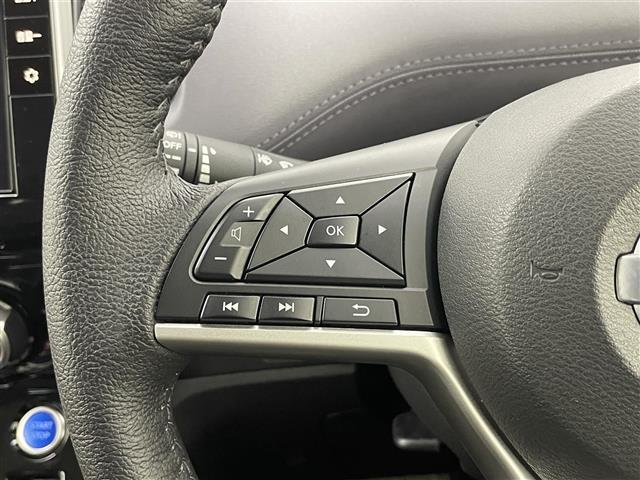 セレナ ｅ－パワー　ハイウェイスターＶ　プロパイロット　純正１０インチナビ　フリップダウンモニター　アラウンドビューモニター　ＢＳＩ　ビルトインＥＴＣ　ドライブレコーダー　レーダークルーズ　インテリジェントルームミラー　ＨＤＭＩ　ＬＥＤ（11枚目）