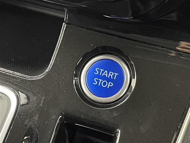 セレナ ｅ－パワー　ハイウェイスターＶ　プロパイロット　純正１０インチナビ　フリップダウンモニター　アラウンドビューモニター　ＢＳＩ　ビルトインＥＴＣ　ドライブレコーダー　レーダークルーズ　インテリジェントルームミラー　ＨＤＭＩ　ＬＥＤ（15枚目）