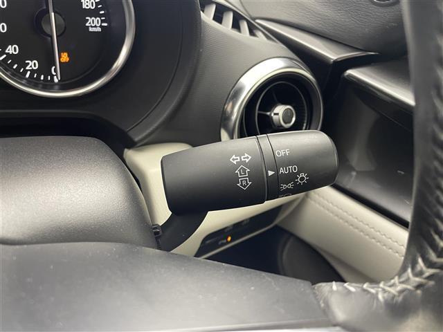 ロードスター Sレザーパッケージ ホワイトセレクション 純正ナビ バックカメラ ETC ドライブレコーダー 白レザー スマートシティーブレーキサポート クルーズコントロール シートヒーター 純正アルミホイール オートライト LEDヘッドライト 地デジTV(12枚目)