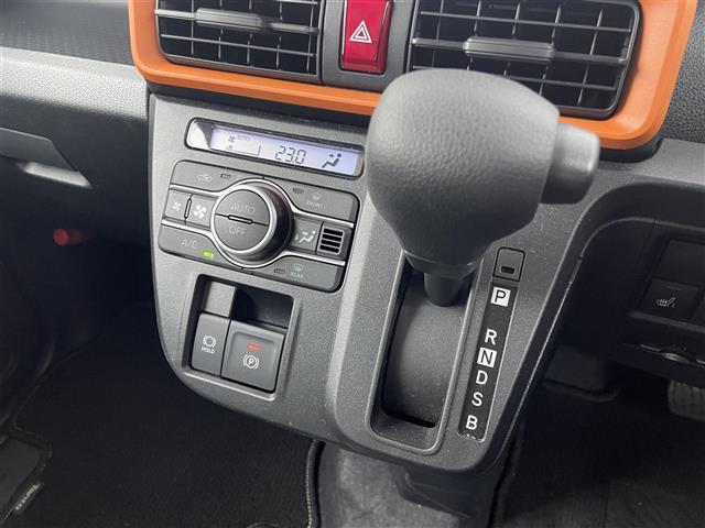 タント ファンクロス スマートアシスト 純正9インチディスプレイオーディオ パノラマモニター ビルトインETC2.0 ドライブレコーダー シートヒーター HDMI 純正アルミホイール プッシュスタート オートライト LED(7枚目)