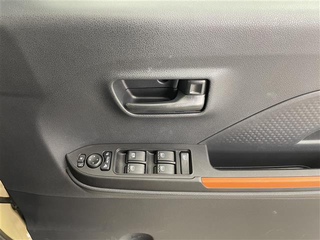 タント ファンクロス スマートアシスト 純正9インチディスプレイオーディオ パノラマモニター ビルトインETC2.0 ドライブレコーダー シートヒーター HDMI 純正アルミホイール プッシュスタート オートライト LED(23枚目)