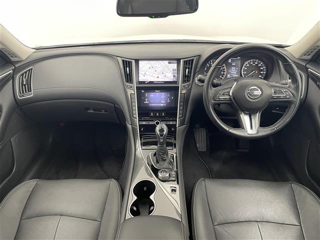 スカイライン GT タイプP ワンオーナー レザーシート 純正メモリナビ インテリジェントアラウンドビューモニター 前席パワーシート D席メモリ付きパワーシート 前席シートヒーター サンルーフ ドライブモードセレクト(2枚目)