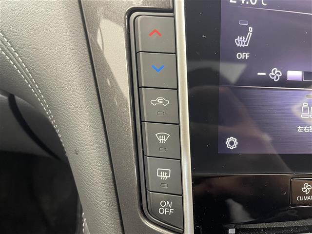 スカイライン GT タイプP ワンオーナー レザーシート 純正メモリナビ インテリジェントアラウンドビューモニター 前席パワーシート D席メモリ付きパワーシート 前席シートヒーター サンルーフ ドライブモードセレクト(8枚目)