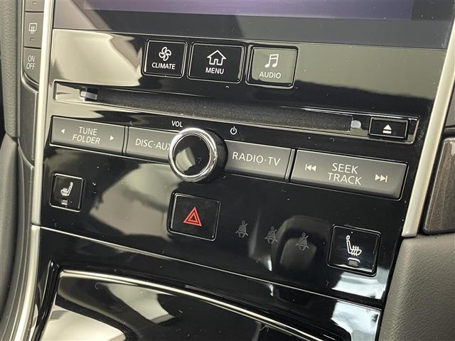 スカイライン GT タイプP ワンオーナー レザーシート 純正メモリナビ インテリジェントアラウンドビューモニター 前席パワーシート D席メモリ付きパワーシート 前席シートヒーター サンルーフ ドライブモードセレクト(10枚目)