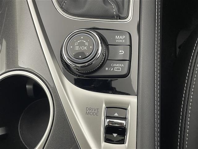 スカイライン GT タイプP ワンオーナー レザーシート 純正メモリナビ インテリジェントアラウンドビューモニター 前席パワーシート D席メモリ付きパワーシート 前席シートヒーター サンルーフ ドライブモードセレクト(13枚目)