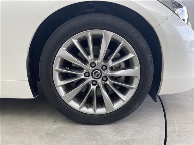 スカイライン GT タイプP ワンオーナー レザーシート 純正メモリナビ インテリジェントアラウンドビューモニター 前席パワーシート D席メモリ付きパワーシート 前席シートヒーター サンルーフ ドライブモードセレクト(39枚目)