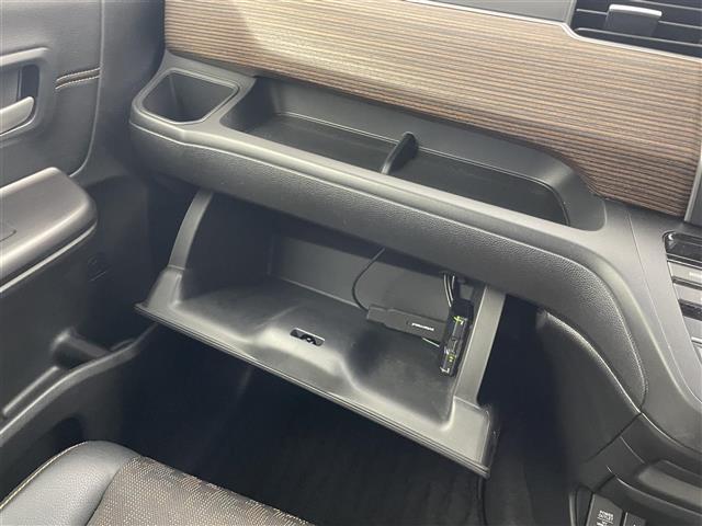 フリード クロスター・ホンダセンシング 純正メモリナビ バックカメラ 両側電動スライドドア 前後ドライブレコーダー レーダークルーズコントロール ビルトインETC シートヒーター ハーフレザーシート アイドリングストップ 純正15インチAW(23枚目)