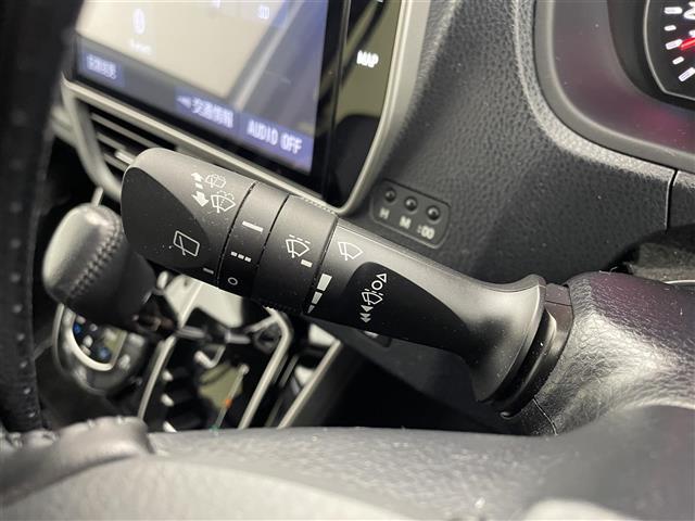 ヴォクシー ZS 煌II モデリスタエアロ 純正10インチナビ バックカメラ ビルトインETC ドライブレコーダー トヨタセーフティセンス クルーズコントロール 社外アルミホイール オートハイビーム LEDライト 地デジTV(8枚目)