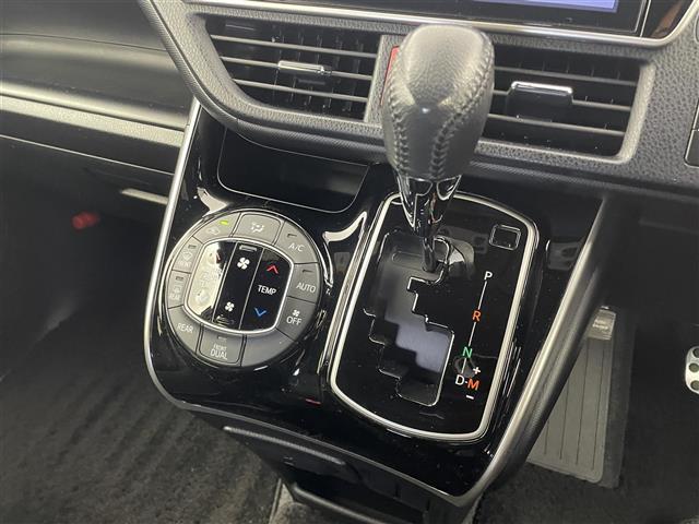 ヴォクシー ZS 煌II モデリスタエアロ 純正10インチナビ バックカメラ ビルトインETC ドライブレコーダー トヨタセーフティセンス クルーズコントロール 社外アルミホイール オートハイビーム LEDライト 地デジTV(17枚目)