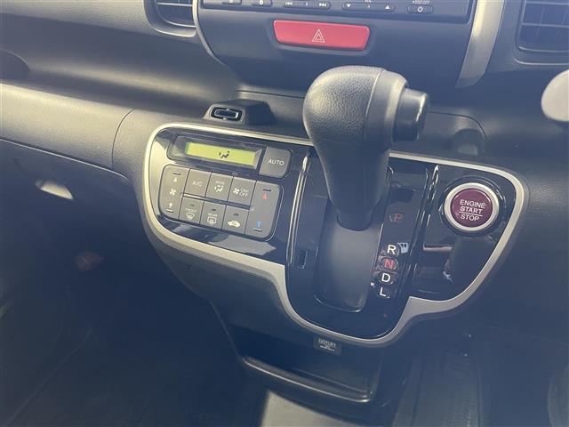 N-BOX G SSパッケージ 純正ナビ バックカメラ ETC シティブレーキアクティブシステム 両側パワースライドドア 純正アルミホイール ヘッドライトレベライザー プッシュスタート スマートキー LEDヘッドライト 地デジTV(12枚目)