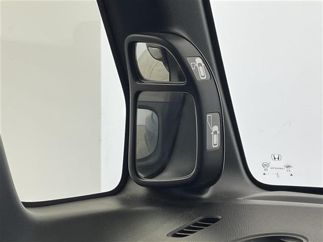 N-BOX G SSパッケージ 純正ナビ バックカメラ ETC シティブレーキアクティブシステム 両側パワースライドドア 純正アルミホイール ヘッドライトレベライザー プッシュスタート スマートキー LEDヘッドライト 地デジTV(23枚目)