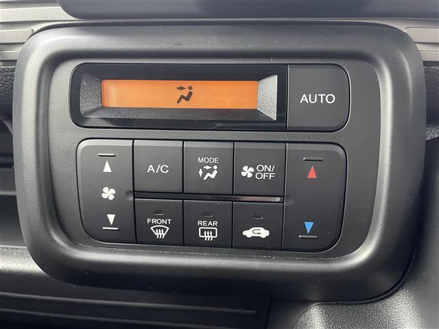 Ｎ－ＶＡＮ ファン・ターボ　純正８インチディスプレイオーディオ　バックカメラ　ホンダセンシング　アダプティブクルーズ　両側スライドドア　純正フロアマット　オートエアコン　プッシュスタート　スマートキー　オートライト　ＬＥＤライト（11枚目）